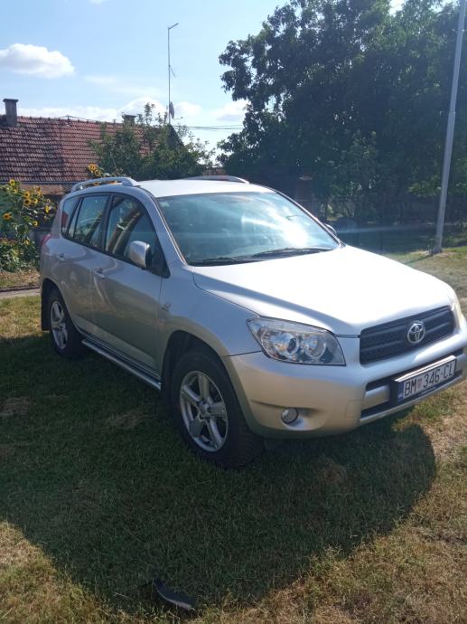 Toyota RAV4 2,0 D-4D, fotografija 6