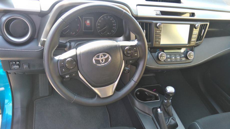Toyota RAV4 2,0 D4D , Keyless entry/go ,2016g., 2016 god.
