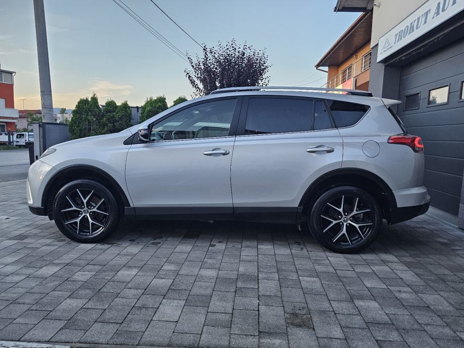 Toyota RAV4 2.0 D-4D Style 2016 god,112000 km,Akcija!!!, fotografija 2