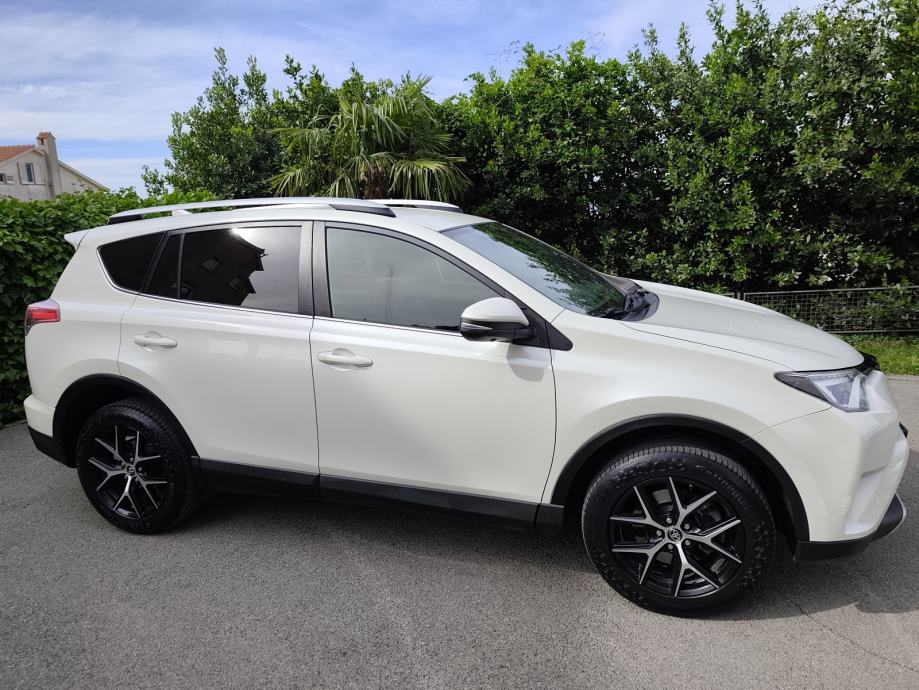 TOYOTA RAV4 2,0D4D 143 KS, PRVI VL, KOŽA, NAVI, KAMERA, XENON, TOP!, fotografija 10