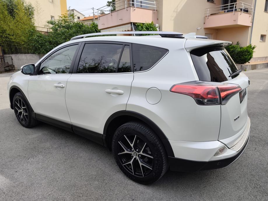TOYOTA RAV4 2,0D4D 143 KS, PRVI VL, KOŽA, NAVI, KAMERA, XENON, TOP!, fotografija 17