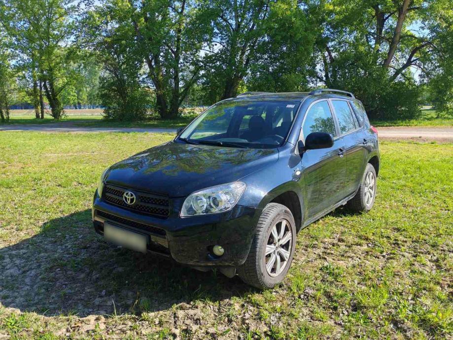 Toyota RAV4 2,2 D-4D, 4x4, fotografija 5