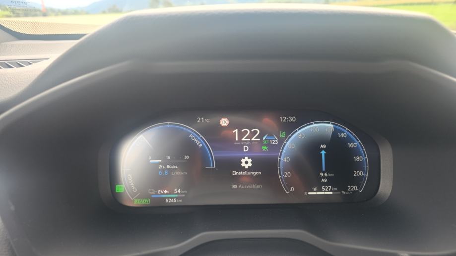 Toyota RAV4 plug-in hibrid 1.reg 12/2025, fotografija 17