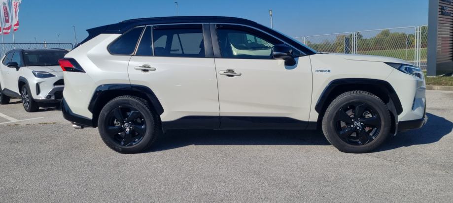 Toyota RAV4 2,5 HIBRID, 4X4, PRVI VLASNIK, NIJE UVOZ, fotografija 2