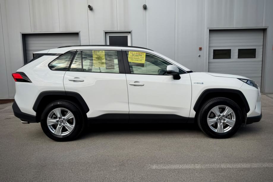 Toyota RAV4 2.5 Hybrid 2020g 57000KM KAMERA JAMSTVO JOŠ 4 GODINE⭐⭐⭐⭐, fotografija 7