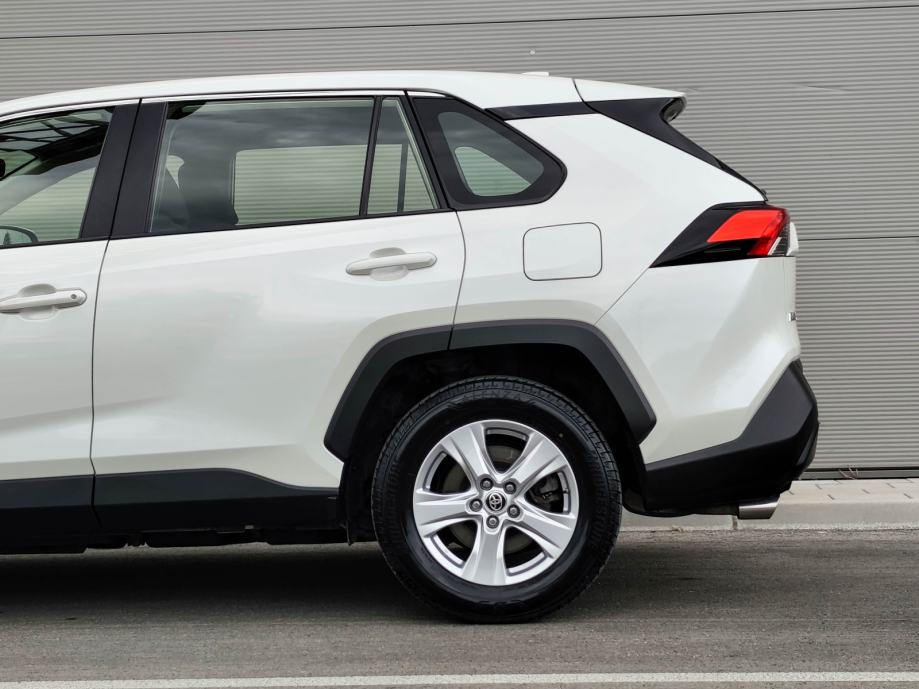 Toyota RAV4 2.5 Hybrid Active Drive |1.vl |Temp |P.senz |JAMSTVO, fotografija 5