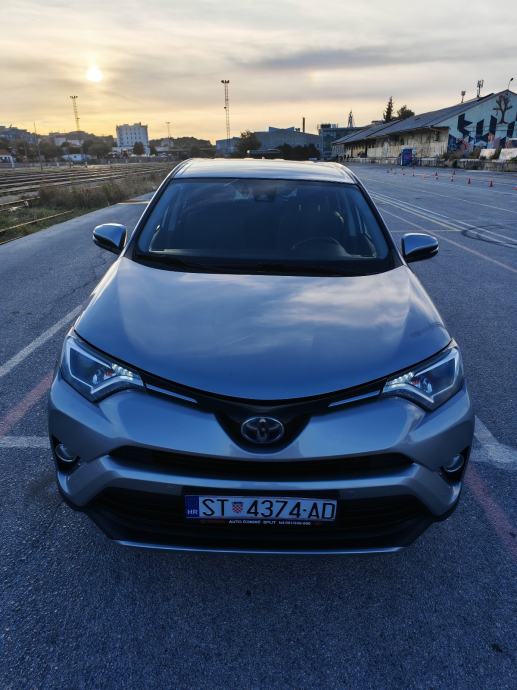 Toyota RAV4 2,5 - Hybrid - Elegant - AWD, fotografija 2