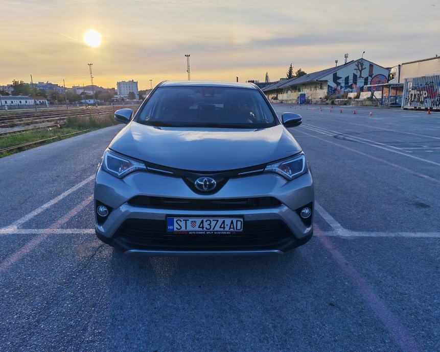 Toyota RAV4 2,5 - Hybrid - Elegant - AWD, fotografija 6