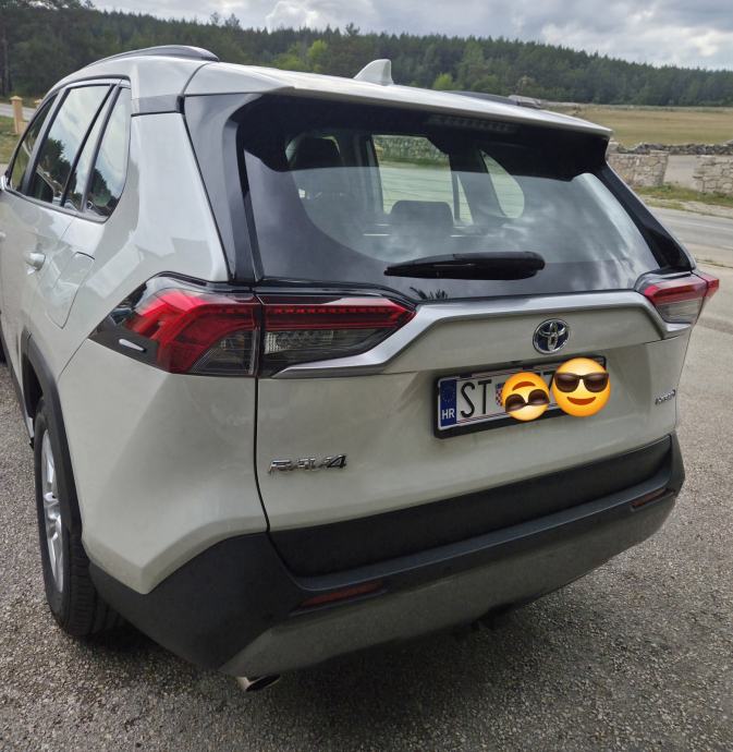 Toyota RAV4 2,5 Hybrid AWD, fotografija 4