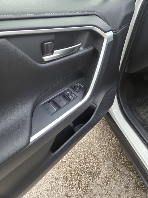 Toyota RAV4 2,5 Hybrid AWD, fotografija 7