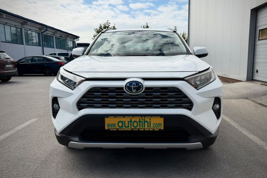 Toyota RAV4 2.5 Hybrid 2020g 57000KM KAMERA JAMSTVO JOŠ 4 GODINE⭐⭐⭐⭐, fotografija 2