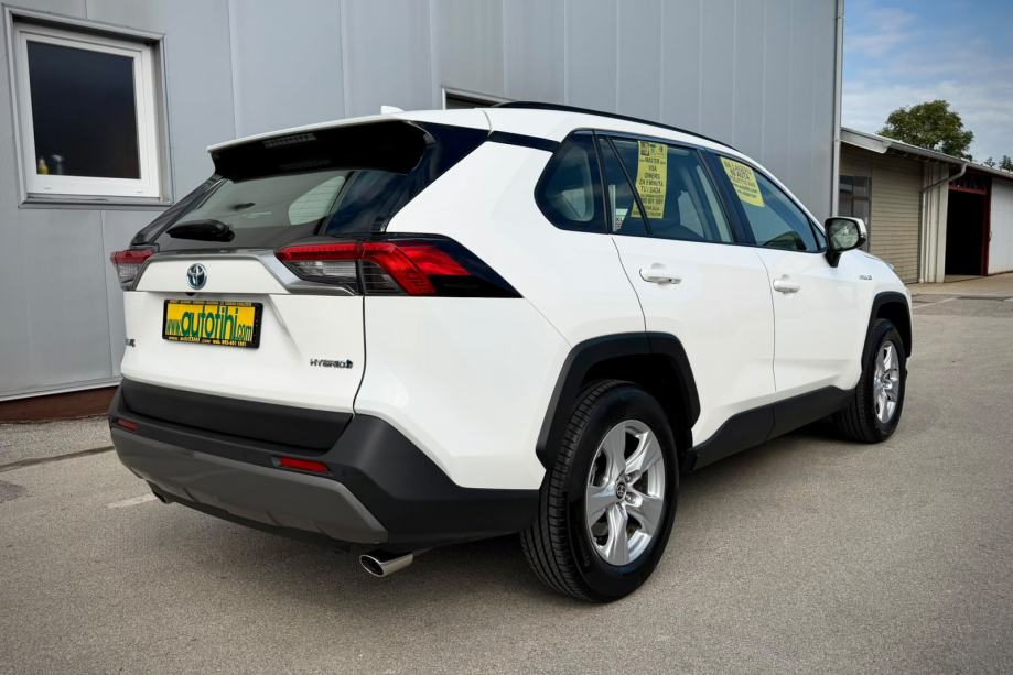 Toyota RAV4 2.5 Hybrid 2020g 57000KM KAMERA JAMSTVO JOŠ 4 GODINE⭐⭐⭐⭐, fotografija 6