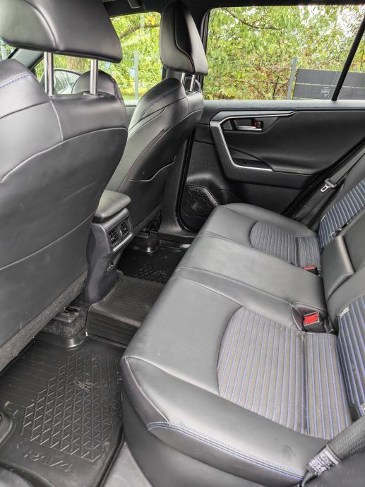 Toyota RAV4 2.5 VVT-i Hybrid STYLE, fotografija 19