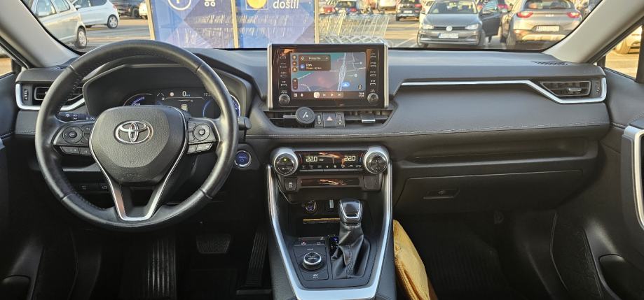 Toyota RAV4 AWD hybrid, fotografija 11
