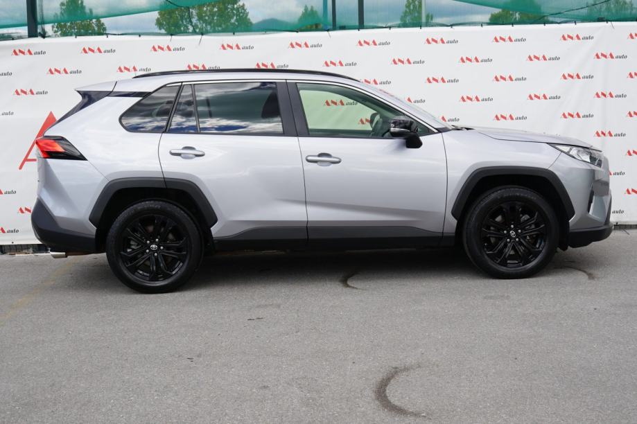 Toyota RAV4 #SERVISNA#JAMSTVO#PDV#HR AUTO#LEASING BEZ UČEŠĆA#, fotografija 3