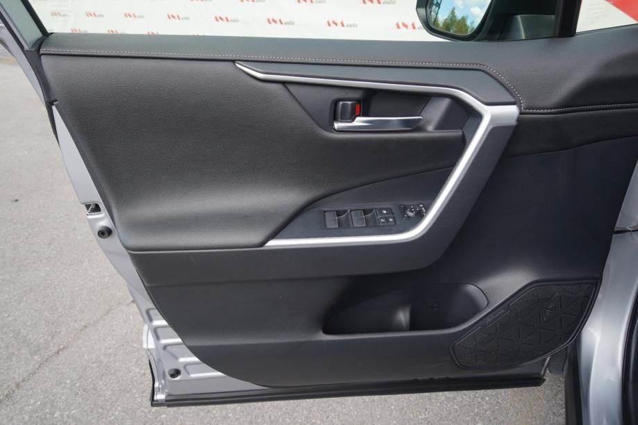Toyota RAV4 #SERVISNA#JAMSTVO#PDV#HR AUTO#LEASING BEZ UČEŠĆA#, fotografija 9