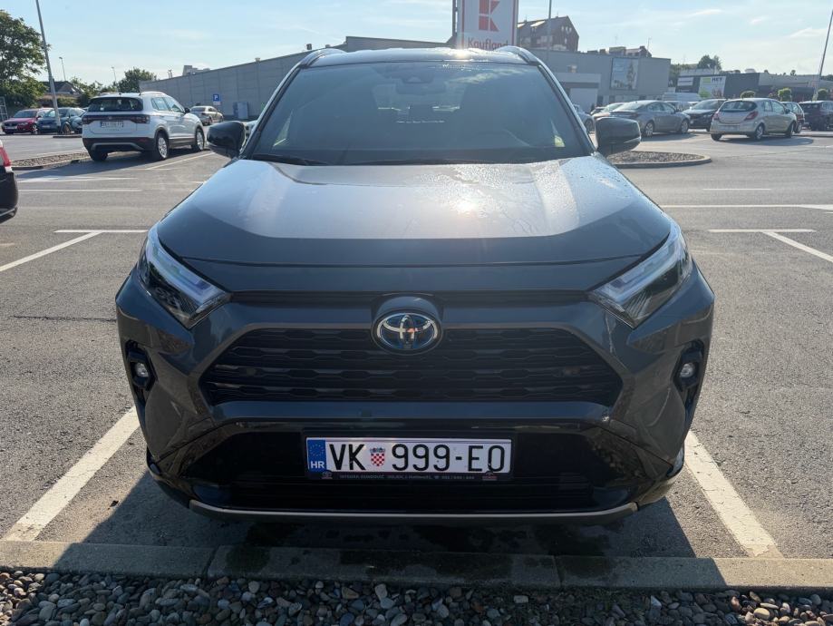 Toyota Rav4, fotografija 2