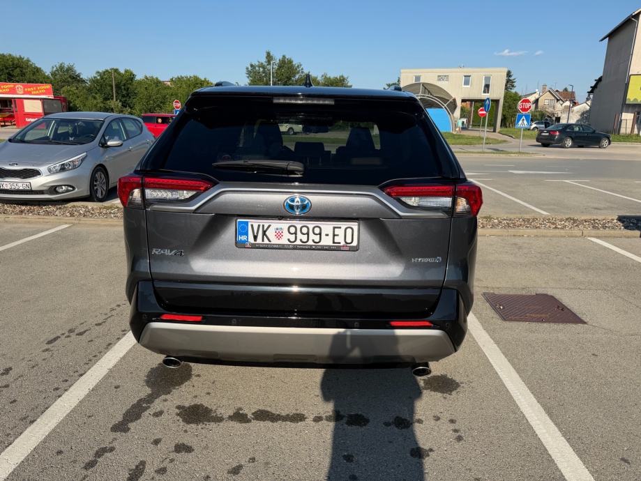 Toyota Rav4, fotografija 4