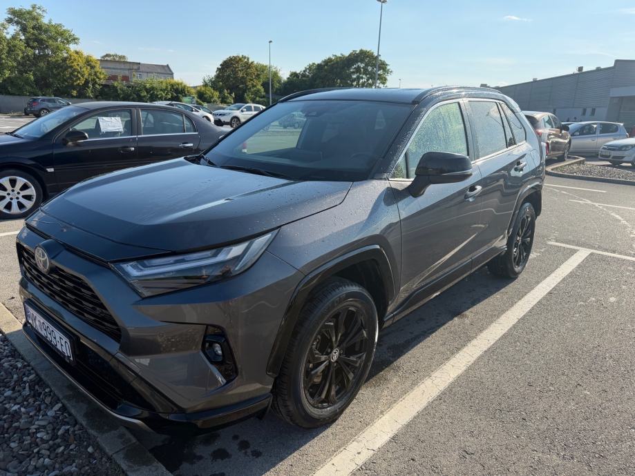 Toyota Rav4, fotografija 6