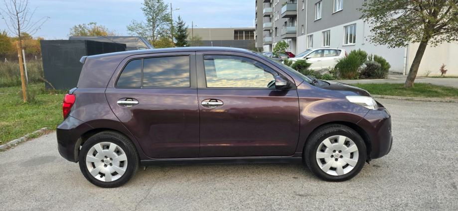 Toyota Urban Cruiser 1,33 reg. do 10/27, Super stanje, fotografija 12