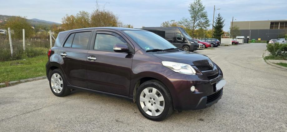 Toyota Urban Cruiser 1,33 reg. do 10/27, Super stanje, fotografija 11