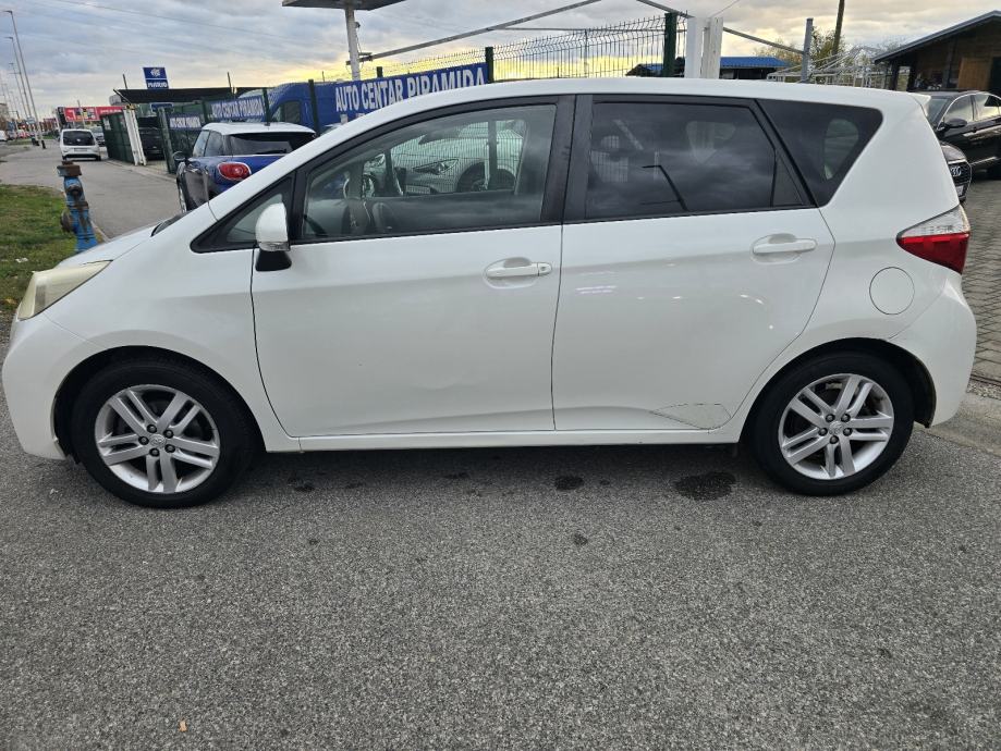 Toyota Verso-S 1.4 D-4-D, pogled izvana - slika 4