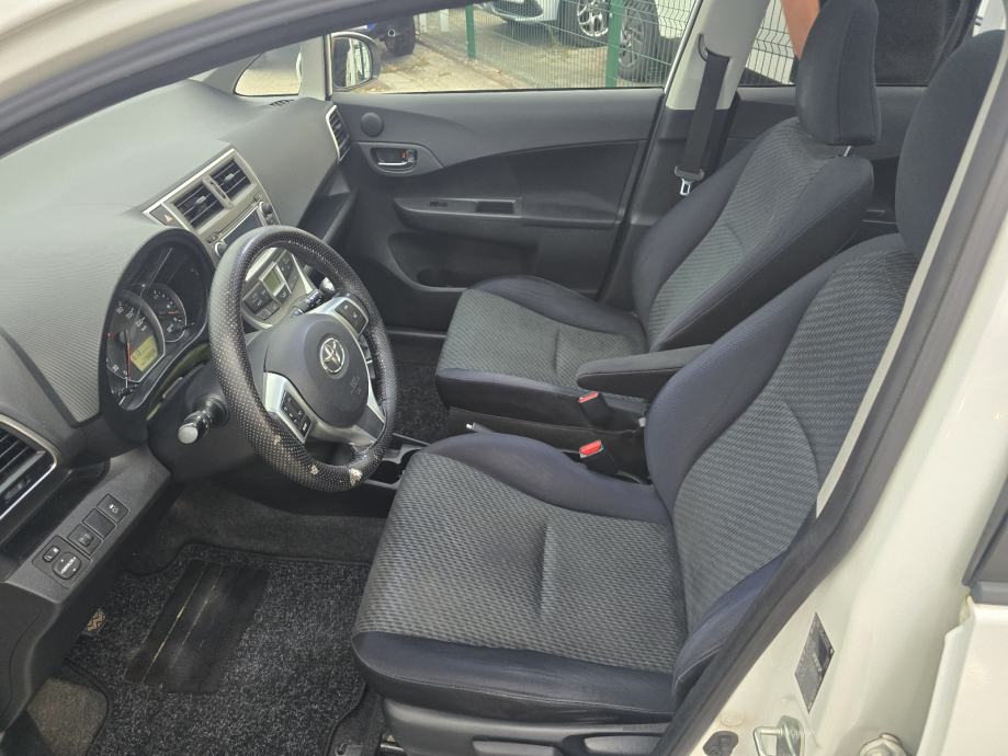 Toyota Verso-S 1.4 D-4-D, fotografija 8