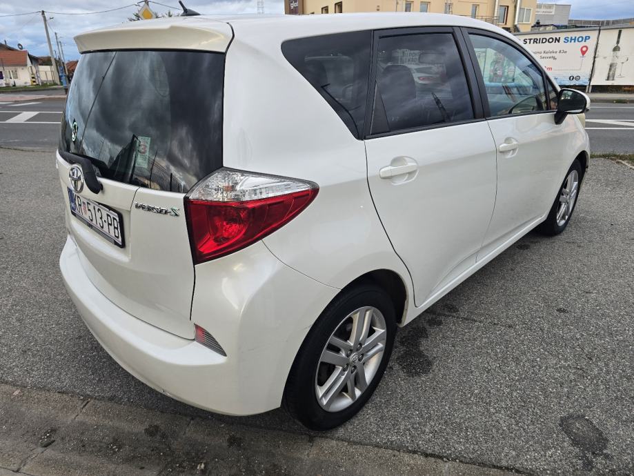 Toyota Verso-S 1.4 D-4-D, fotografija 7