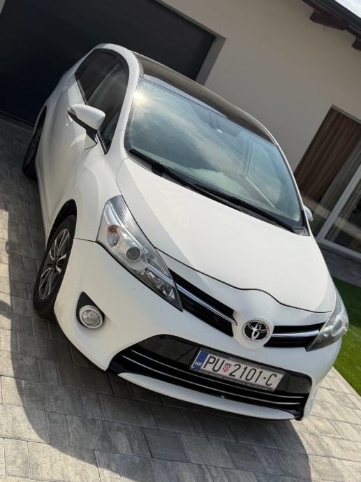 Toyota Verso 1,6 D-4D mod.2015 . PANORAMA/ DIG KLIMA/ NAVIGACIJA, fotografija 2