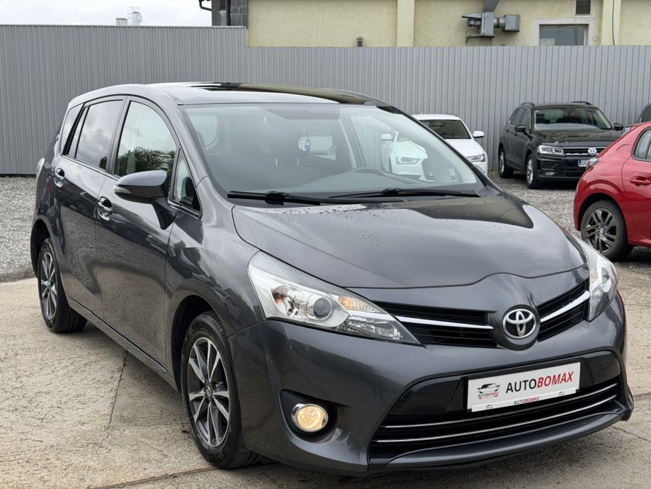Toyota Verso 1,6 D-4D Sol -POTVRDA KM-PANORAMA-NAVI-111 KS-NOVI MODEL, fotografija 3