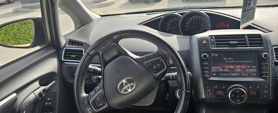 Toyota Verso 1,8, fotografija 4