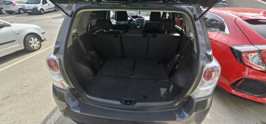 Toyota Verso 1,8, fotografija 13