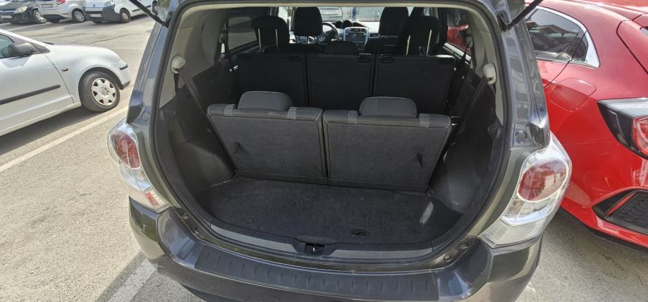 Toyota Verso 1,8, fotografija 15