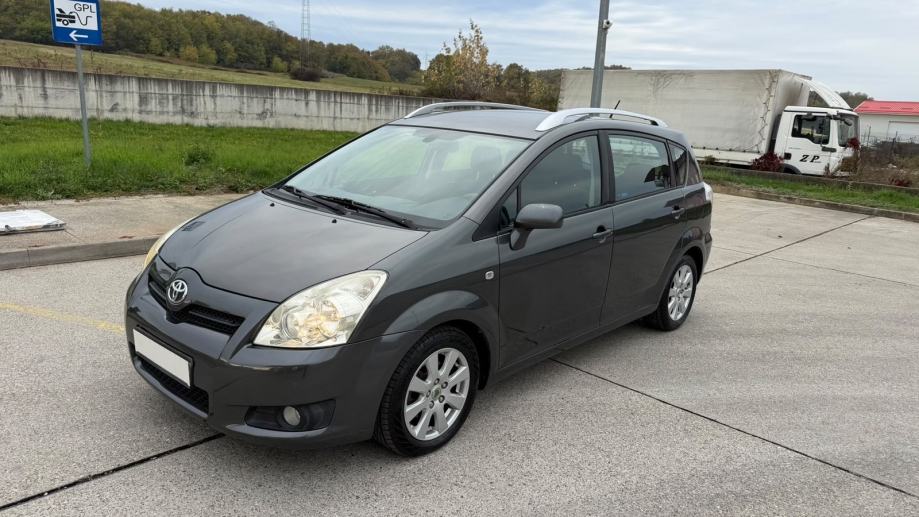 Toyota Verso, fotografija 3