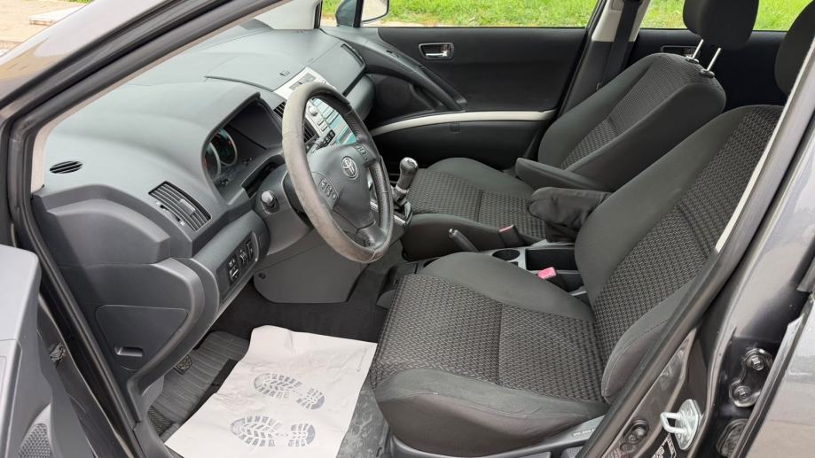 Toyota Verso, fotografija 11