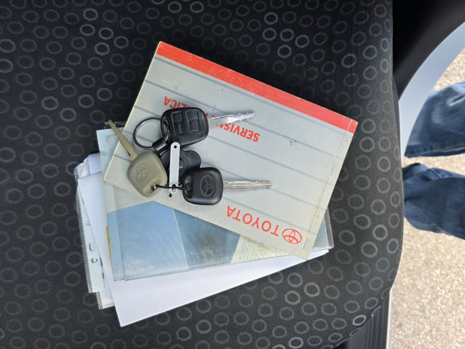 Toyota Yaris 1,0 reg.07/27 1.VLASNIK, fotografija 12
