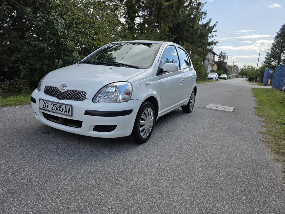 Toyota Yaris 1,0 reg.07/27 1.VLASNIK, fotografija 2