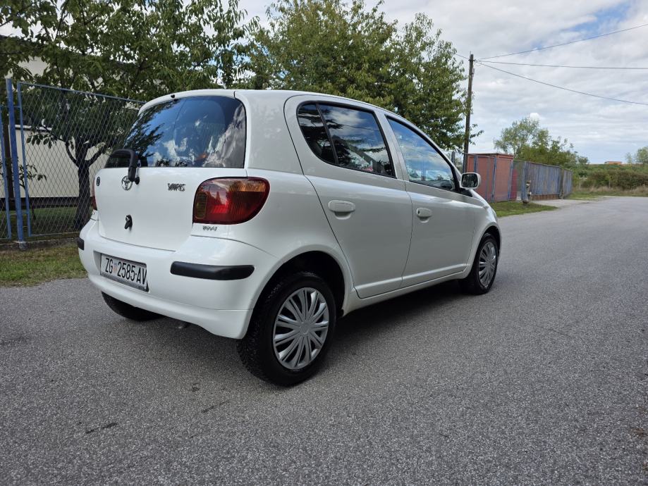 Toyota Yaris 1,0 reg.07/27 1.VLASNIK, fotografija 3