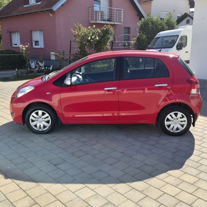 Toyota Yaris 1,0 VVT-i benzinac ● 133.ooo km● HR auto • KLIMA, fotografija 5