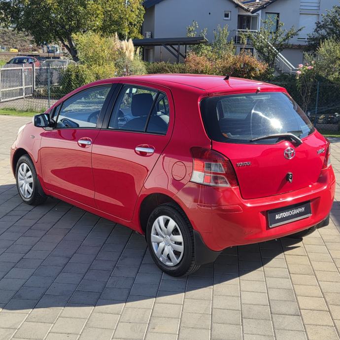 Toyota Yaris 1,0 VVT-i benzinac ● 133.ooo km● HR auto • KLIMA, fotografija 4
