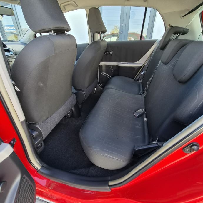 Toyota Yaris 1,0 VVT-i benzinac ● 133.ooo km● HR auto • KLIMA, fotografija 12