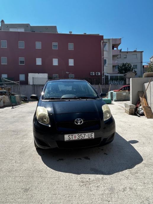 Toyota Yaris 1,0 VVT-i, fotografija 5