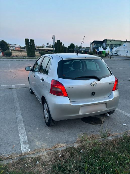 Toyota Yaris 1,0 VVT-i, pogled izvana - slika 3