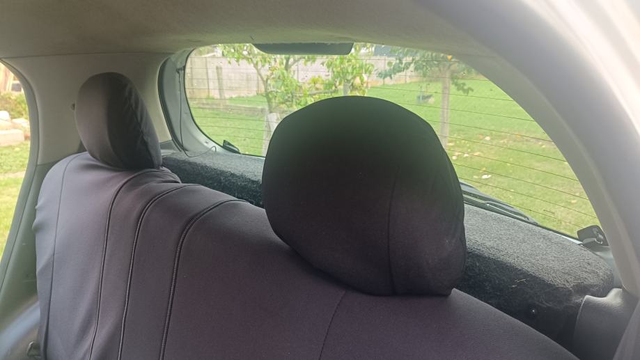 Toyota Yaris 1,0 VVT-i, fotografija 4