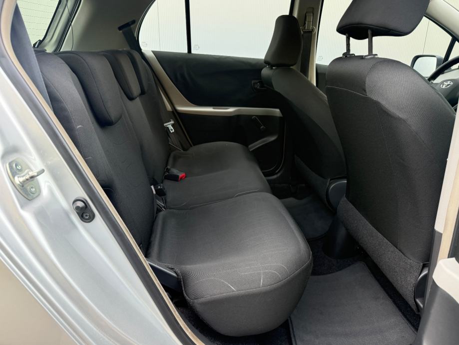 TOYOTA YARIS 1,0 VVT-i ☆156 000 KM☆HR.AUTO☆1.VLASNIK☆KLIMA☆SERVO☆, fotografija 19