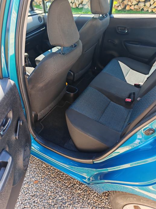 Toyota Yaris 1,0 VVT-i Sol, fotografija 15
