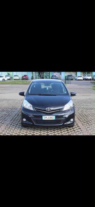 Toyota Yaris 1,3 3 VVT-i, fotografija 2