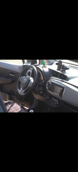 Toyota Yaris 1,3 3 VVT-i, fotografija 7