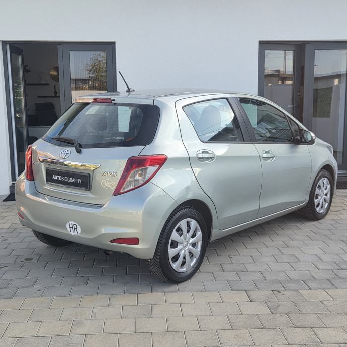 Toyota Yaris 1,3 3 VVT-i Sol ● HR auto● 133.oookm● NAVIGACIJA● KAMERA, fotografija 5