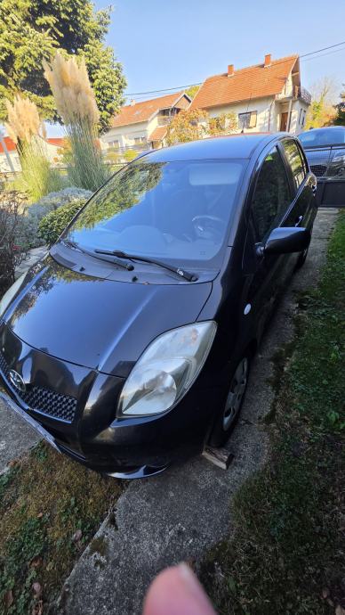 Toyota Yaris 1,3 VVT-i, fotografija 2